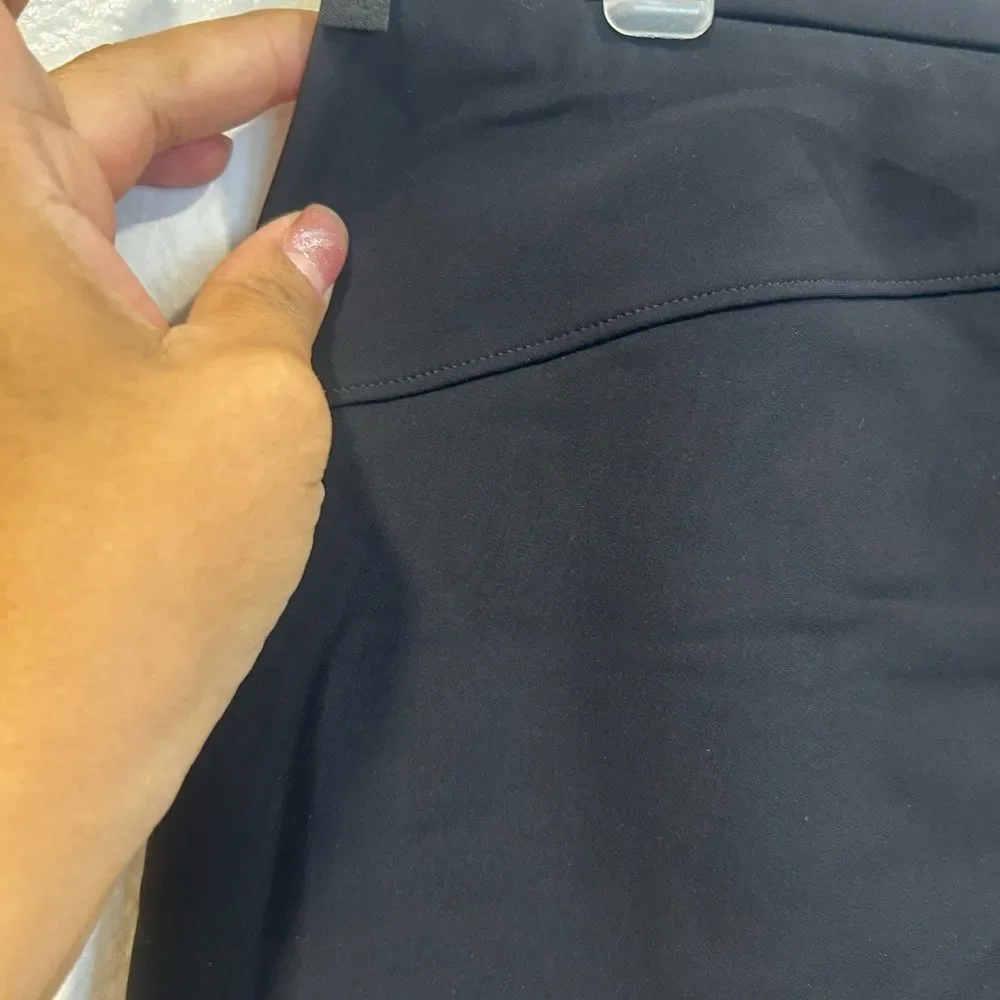 lululemon athletica Black cropped Pants - Picture 4 of 6